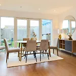 The Heathside Haven - Modern 3Bdr Home With Garden